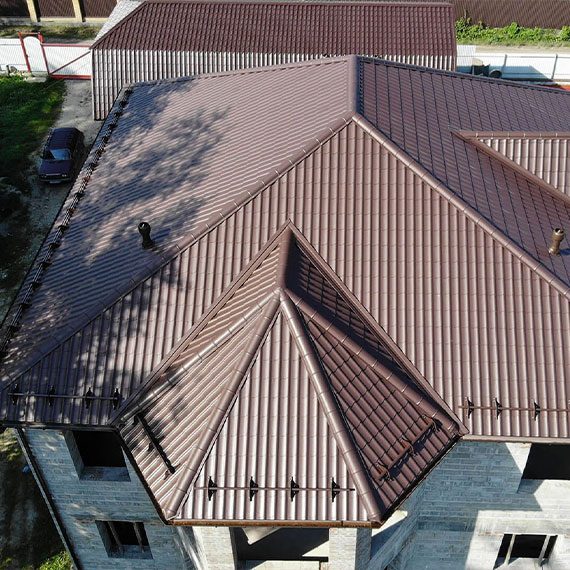 Монтаж сложной крыши и кровли в Железнодорожном и Московской области
